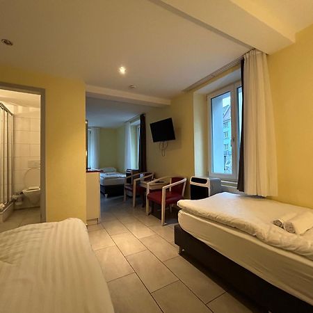 Gasthaus 210 Zurich Ngoại thất bức ảnh