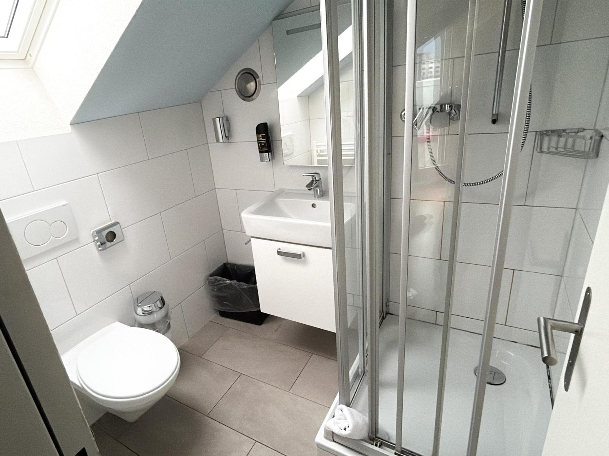 Gasthaus 210 Zurich Ngoại thất bức ảnh