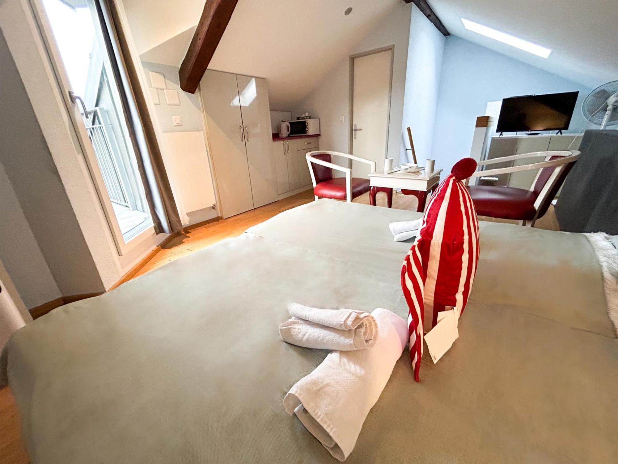 Gasthaus 210 Zurich Ngoại thất bức ảnh