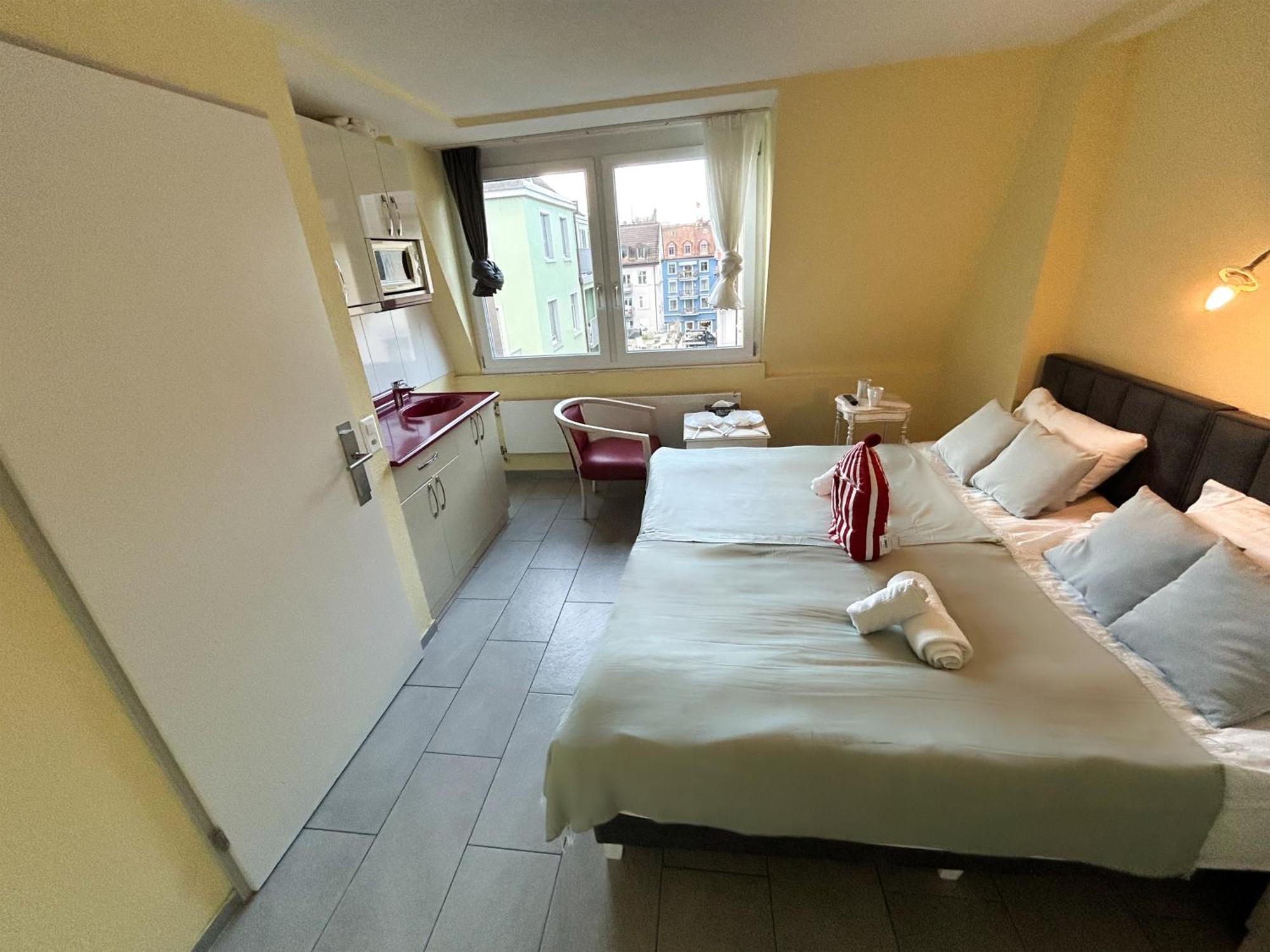 Gasthaus 210 Zurich Ngoại thất bức ảnh