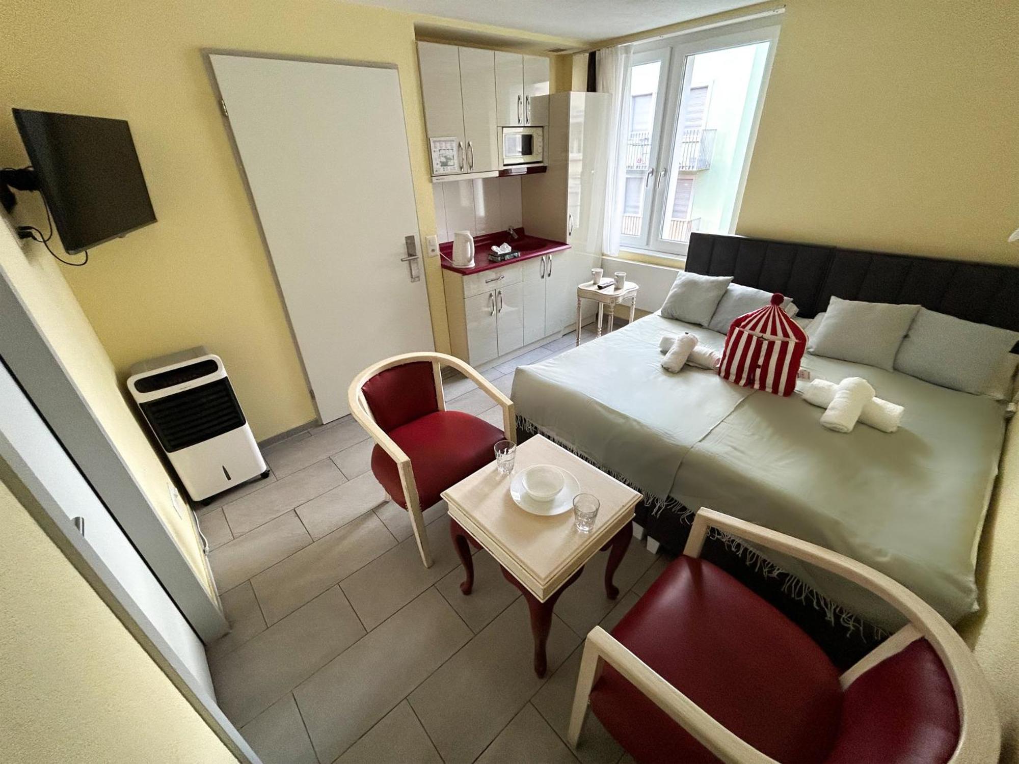 Gasthaus 210 Zurich Ngoại thất bức ảnh